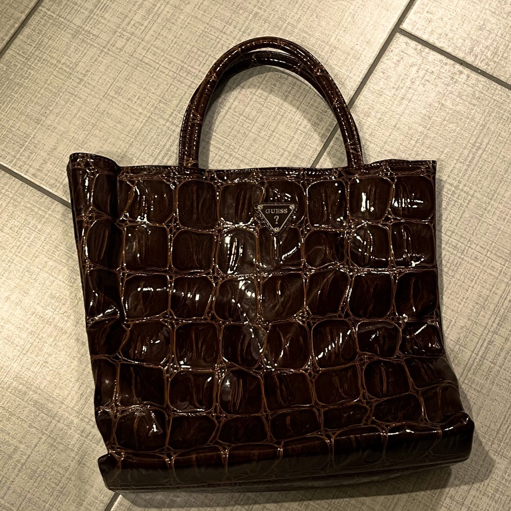 Guess bag. I used this for the office to bring snacks etc. used for 2 months.